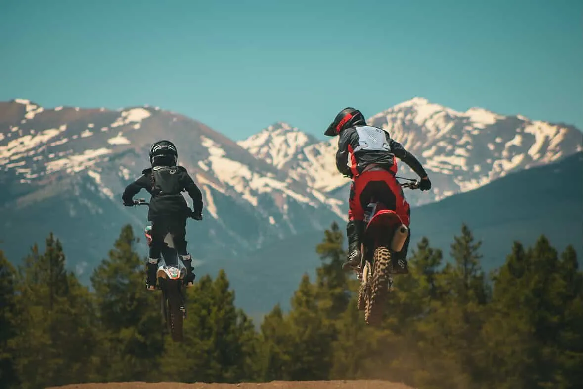 Rider ripping through the Colorado dirt